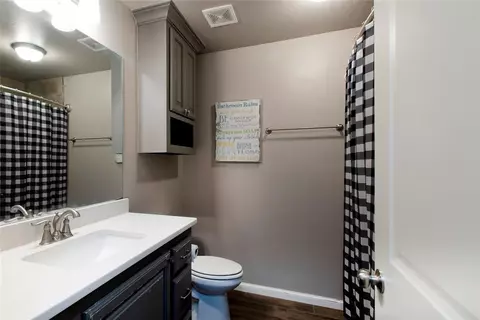 2205 Creek Side Cir, Moore, OK 73160 photo 19