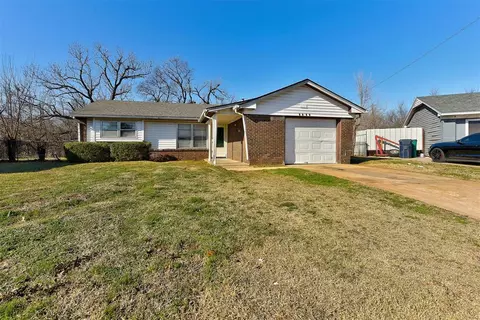 4805 S Broadway Pl, Oklahoma City, OK 73109