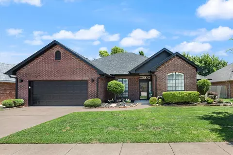 15200 Grand Parke Dr, Edmond, OK 73013