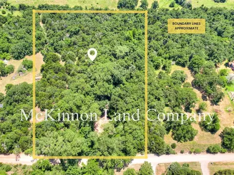 W Lakeview Drive, Guthrie, OK 73044