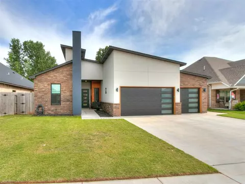 612 E Barajas Ter, Mustang, OK 73064