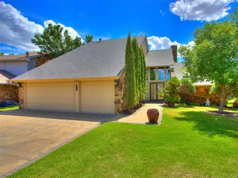 3606 Lakeshore Dr, Enid, OK 73703