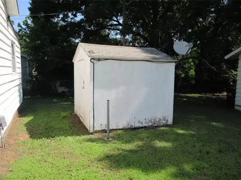 403 E Jefferson St, Tecumseh, OK 74873 photo 13