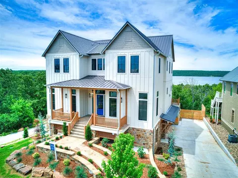 70 Ridgeline Rd, Carlton Landing, OK 74432