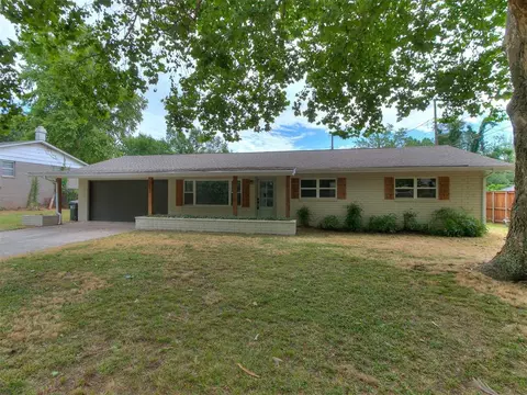 2623 Acacia Ct, Norman, OK 73072