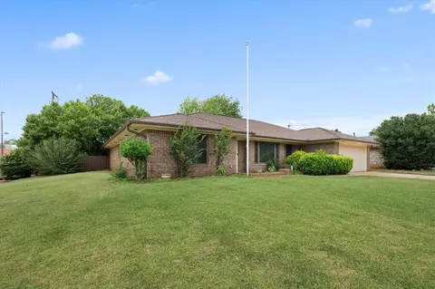 12001 Camelot Pl, Oklahoma City, OK 73120