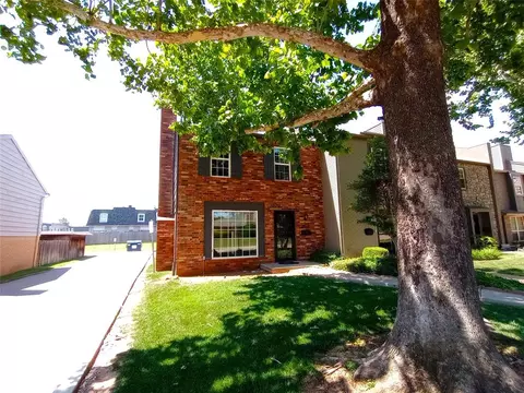 2912 Rosewood Ln, Oklahoma City, OK 73120