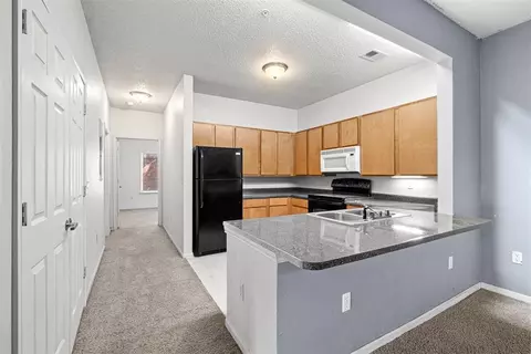 2200 Classen Blvd #2111, Norman, OK 73071