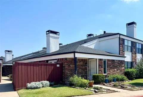 3003 River Oaks Dr #137, Norman, OK 73072