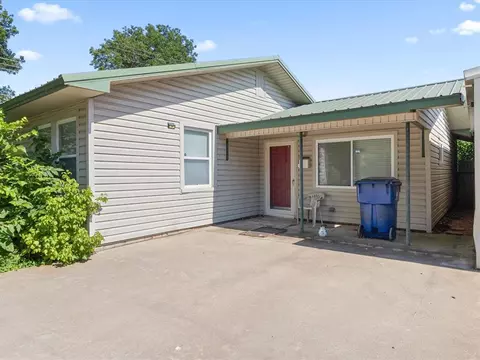 206 E Apache St, Lindsay, OK 73052 photo 4