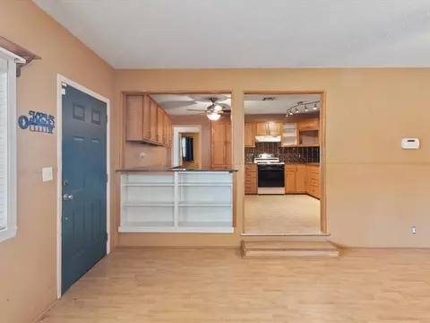 206 E Apache St, Lindsay, OK 73052 photo 8