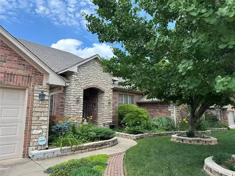 14613 Fossil Creek Ln, Oklahoma City, OK 73134