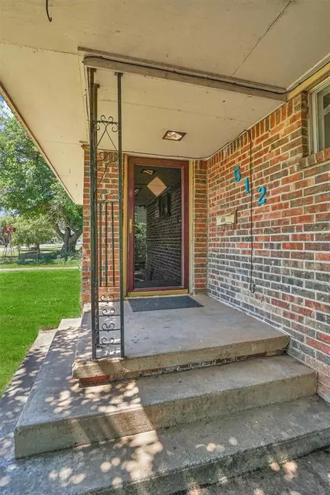512 N Hightower St, Altus, OK 73521 photo 5