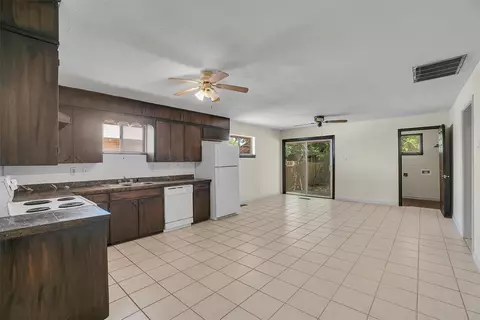 512 N Hightower St, Altus, OK 73521 photo 10