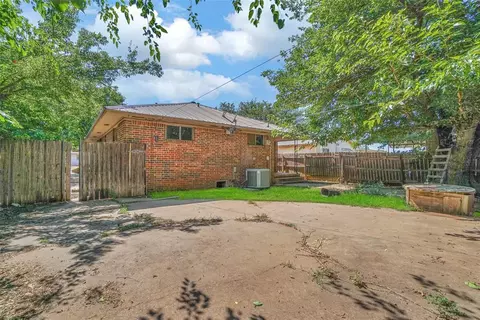 512 N Hightower St, Altus, OK 73521 photo 32