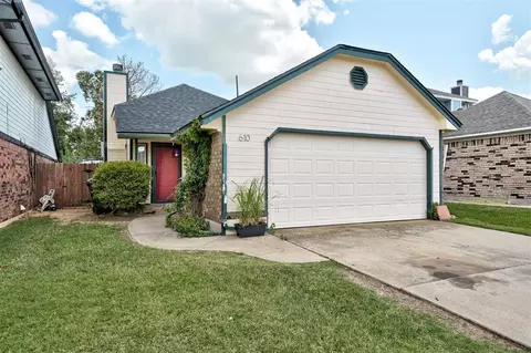 610 Stoneridge Dr, Moore, OK 73160