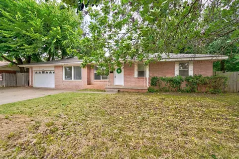 6209 NW 22nd St, Bethany, OK 73008