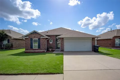 4217 Red Apple Ter, Moore, OK 73160