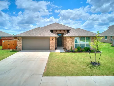 928 SE 17th Ter, Newcastle, OK 73065