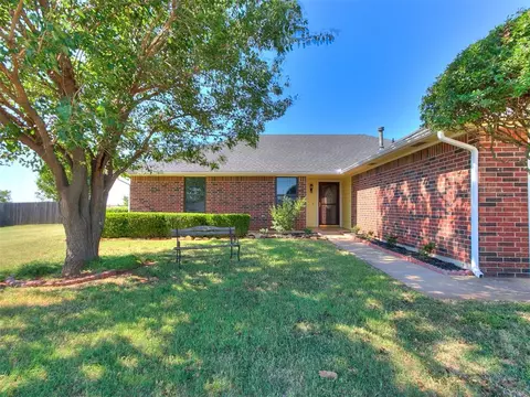 2011 NE Van Buren Ave, Piedmont, OK 73078
