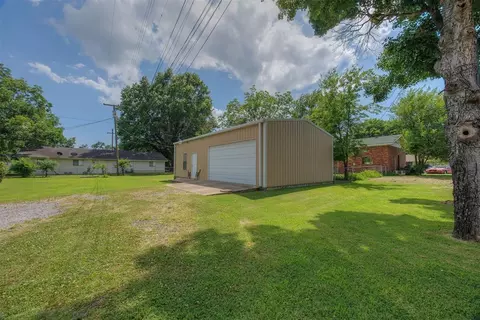 405 SW 4th St, Checotah, OK 74426 photo 39