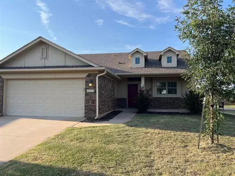 13301 SW 2nd Ter, Yukon, OK 73099