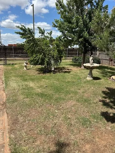 1213 Hickory St, Altus, OK 73521 photo 13
