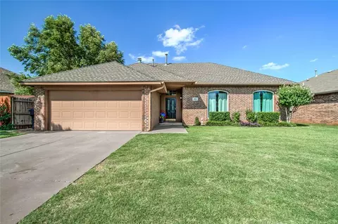 4604 Doe Run Dr, Yukon, OK 73099