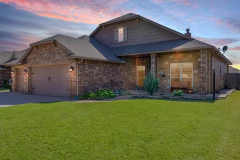 9117 Lolly Ln, Oklahoma City, OK 73160