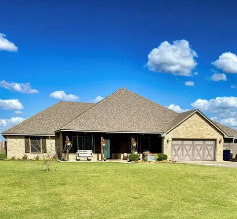2802 Fields Rd, El Reno, OK 73036