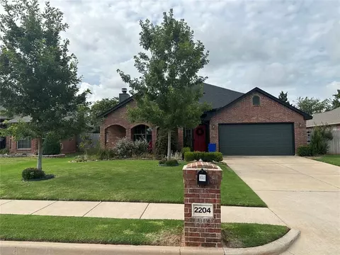 2204 NW 157th Ter, Edmond, OK 73013