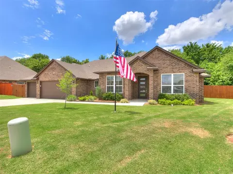 2001 Sycamore Creek Ave, Yukon, OK 73099