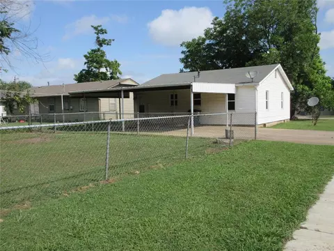 324 E Locust St, Tecumseh, OK 74873 photo 12