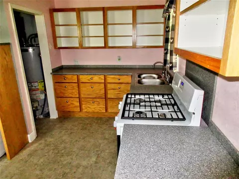 324 E Locust St, Tecumseh, OK 74873 photo 6