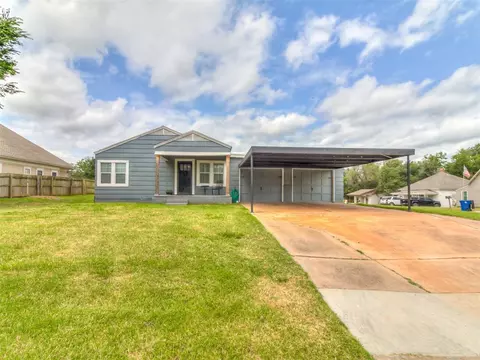 621 N 16th St, Guthrie, OK 73044