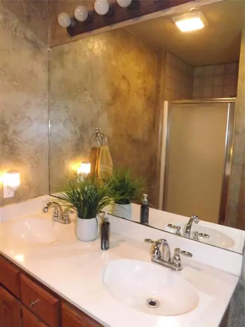 319 Cameron Dr, Altus, OK 73521 photo 29