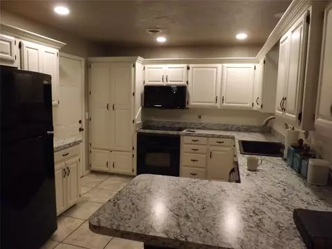 319 Cameron Dr, Altus, OK 73521 photo 35