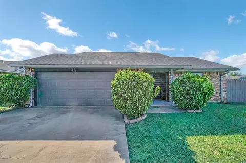622 SW 62nd St, Lawton, OK 73505