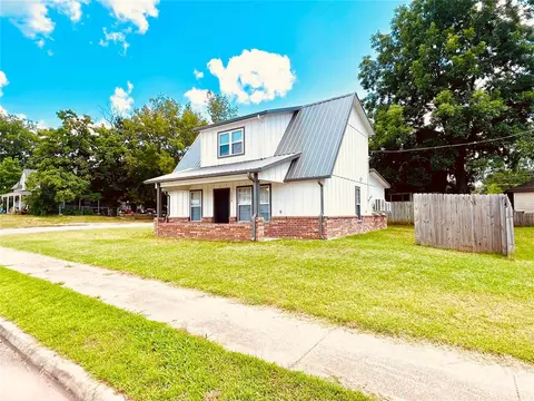 222 E Main St, Stroud, OK 74079 photo 3