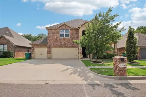 11745 Cherry Point Ln, Yukon, OK 73099