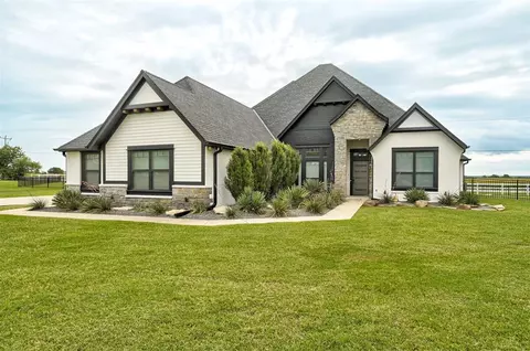 5970 Woodridge Cir, Edmond, OK 73025