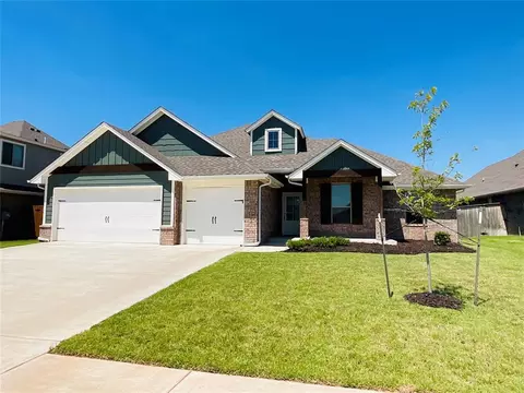 809 Red River Dr, Yukon, OK 73099