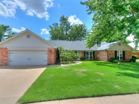 2624 Barry Switzer Ave, Norman, OK 73072
