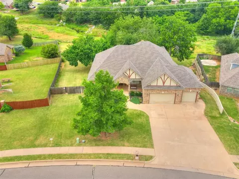 2511 Ashe Creek Dr, Edmond, OK 73034