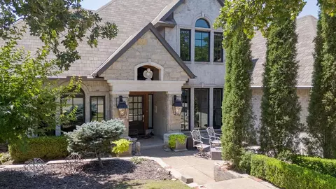 2305 Pawnee Xing, Edmond, OK 73034