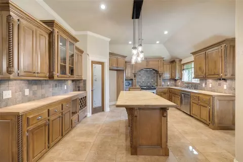 1013 Desiree Pl, Moore, OK 73160 photo 8