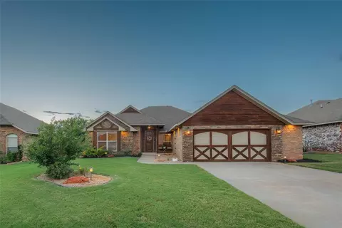 1013 Desiree Pl, Moore, OK 73160 photo 2