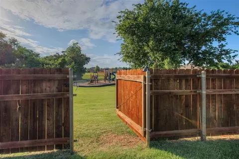 1013 Desiree Pl, Moore, OK 73160 photo 46