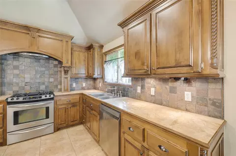 1013 Desiree Pl, Moore, OK 73160 photo 13