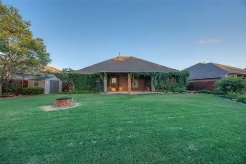 1013 Desiree Pl, Moore, OK 73160 photo 38